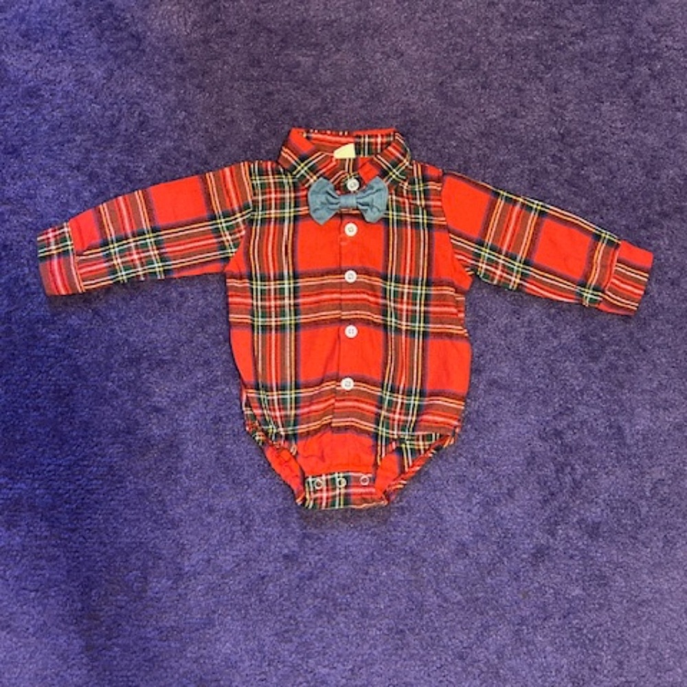 Baby Boy long sleeve onesie with attached bowtie - Size 80 (9-12 months)